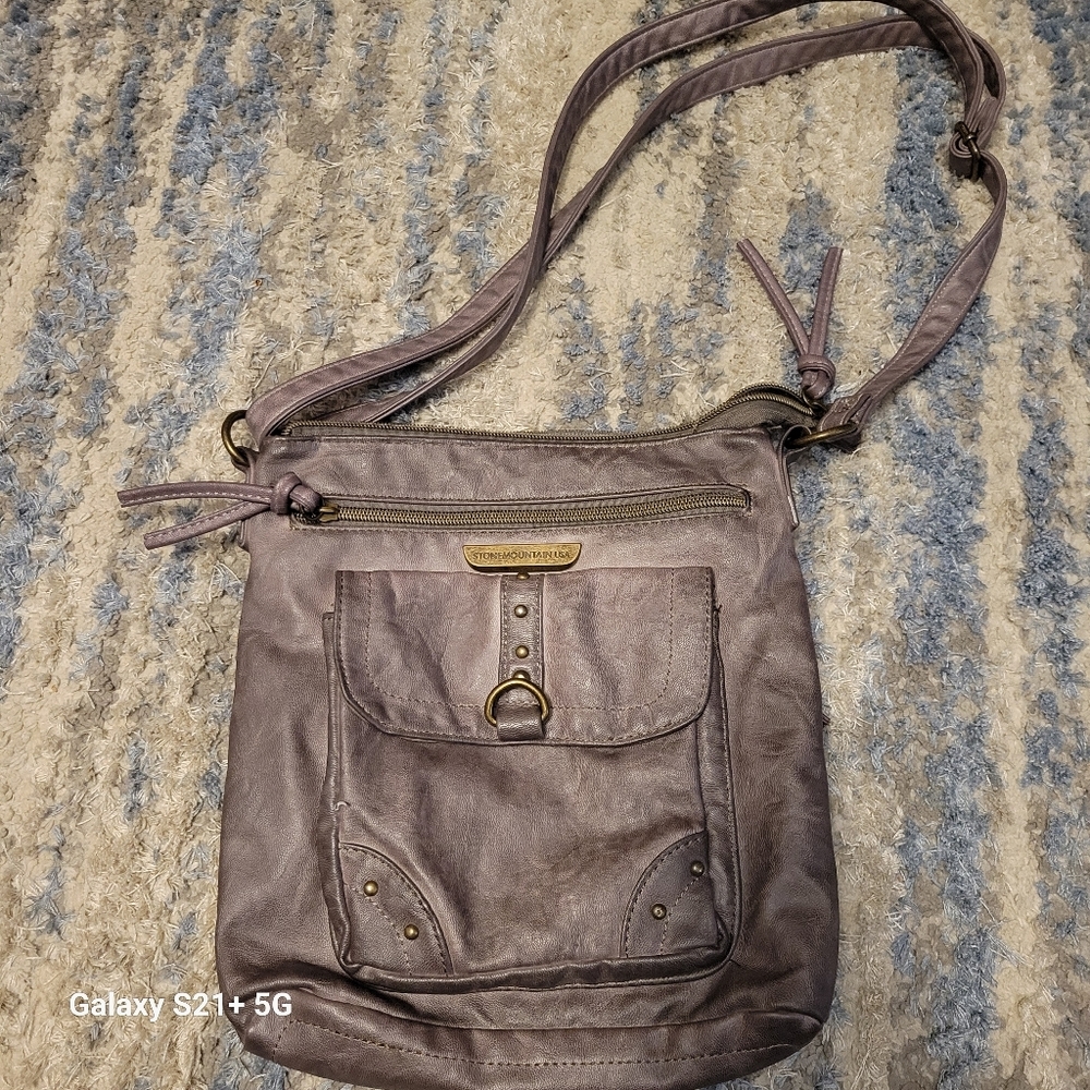 Stone Mountain 10inDx 9.5W grey